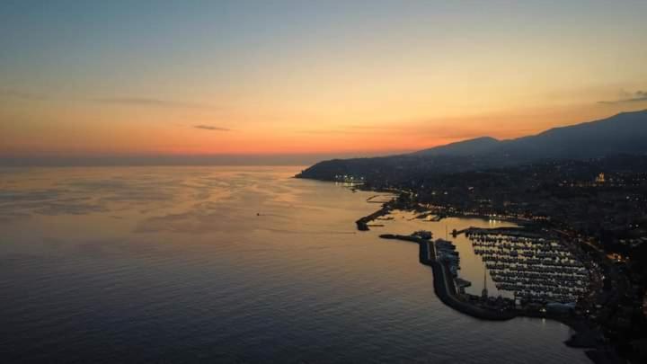 Apartamento Il Sole Di San Remo Exterior foto